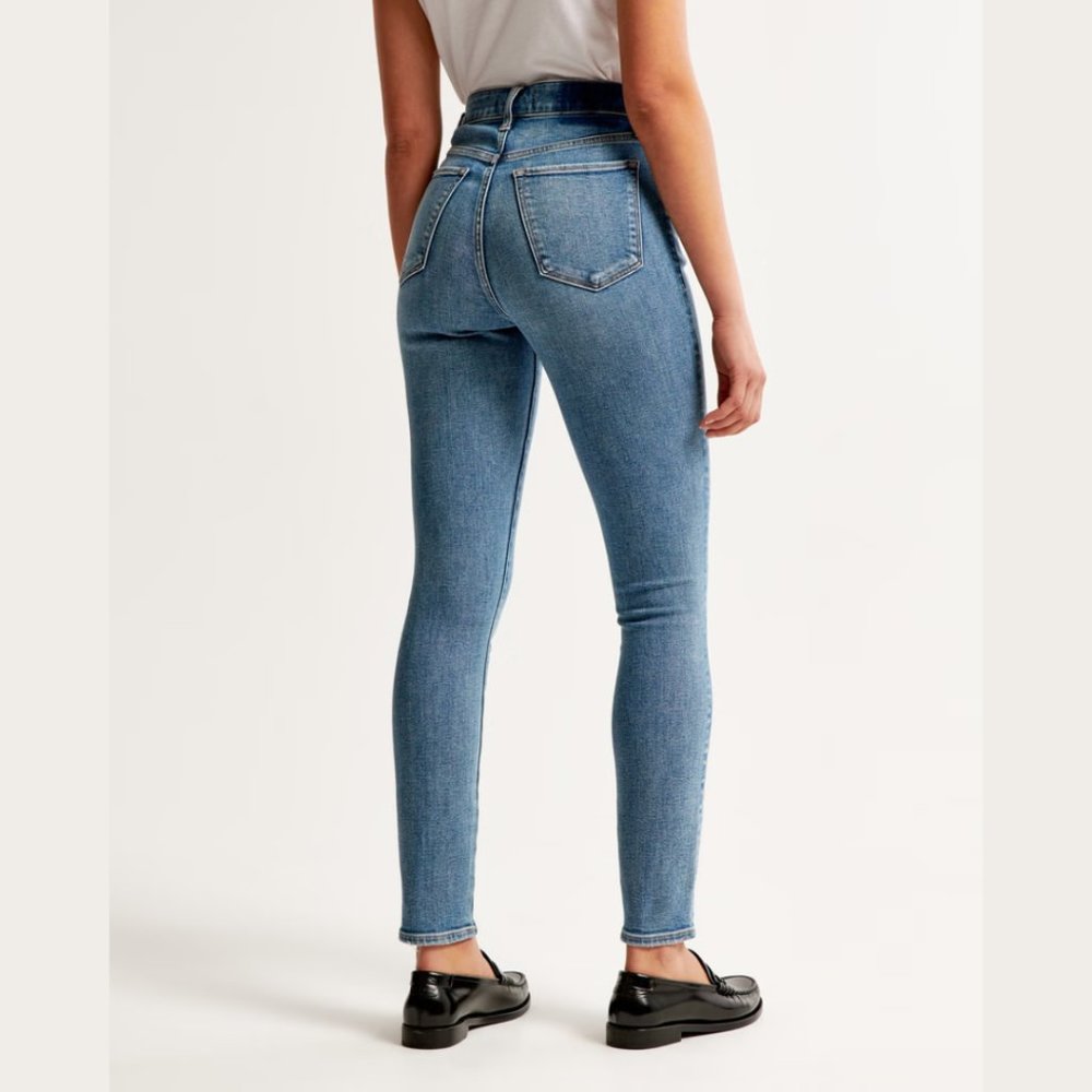 Abercrombie & Fitch, blue Ultra High Rise Super Skinny raw hem jeans, size 4/27 - Picture 4 of 9